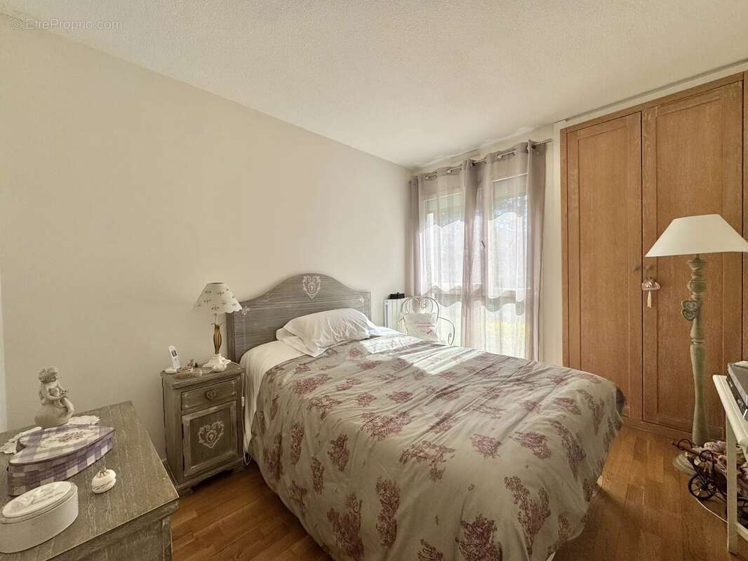 Appartement à VERRIERES-LE-BUISSON