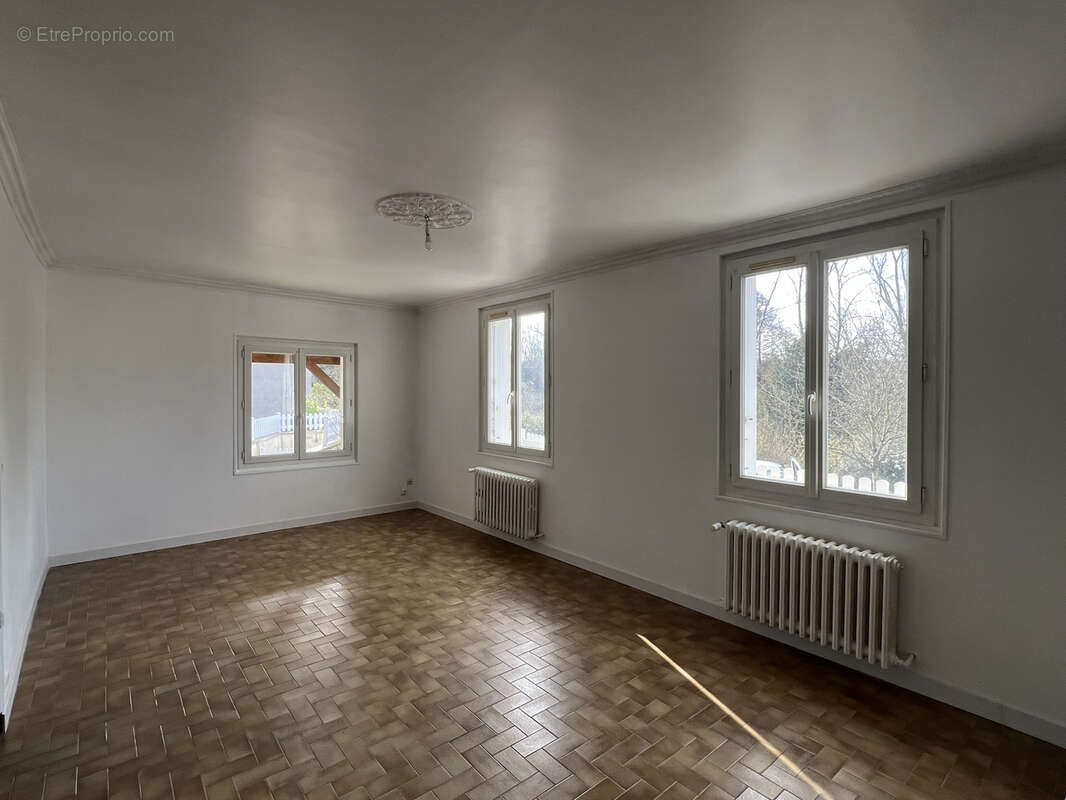 Maison à LA MEMBROLLE-SUR-CHOISILLE