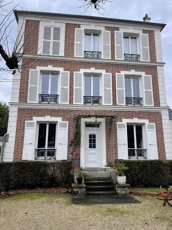 Maison à ENGHIEN-LES-BAINS