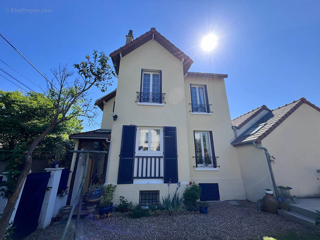 Maison à MAISONS-LAFFITTE