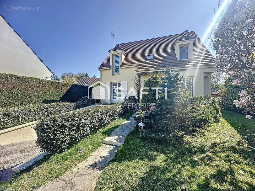 Photo 1 - Maison à VILLECRESNES