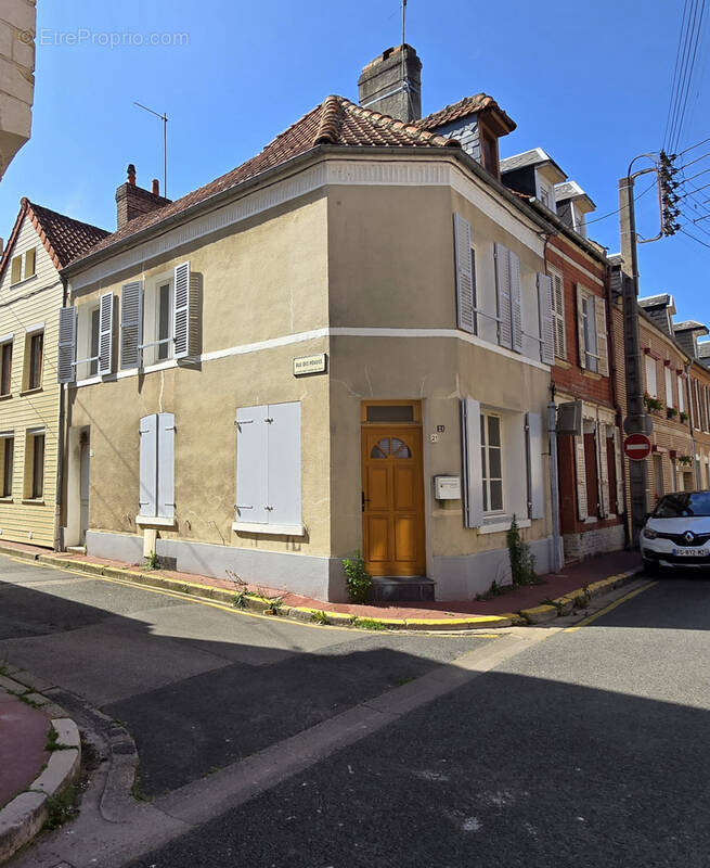 Maison à ABBEVILLE