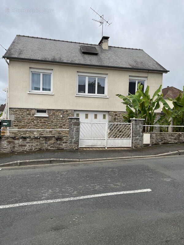 Maison à MAYENNE