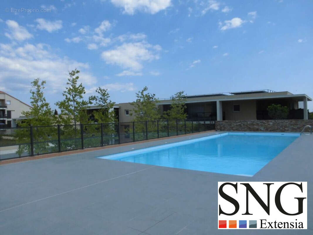 Piscine Résidence - Appartement à ROQUEBRUNE-SUR-ARGENS