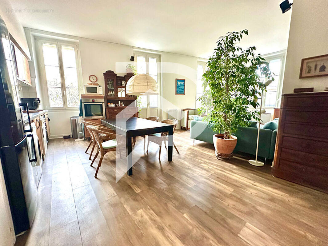Appartement à BORDEAUX