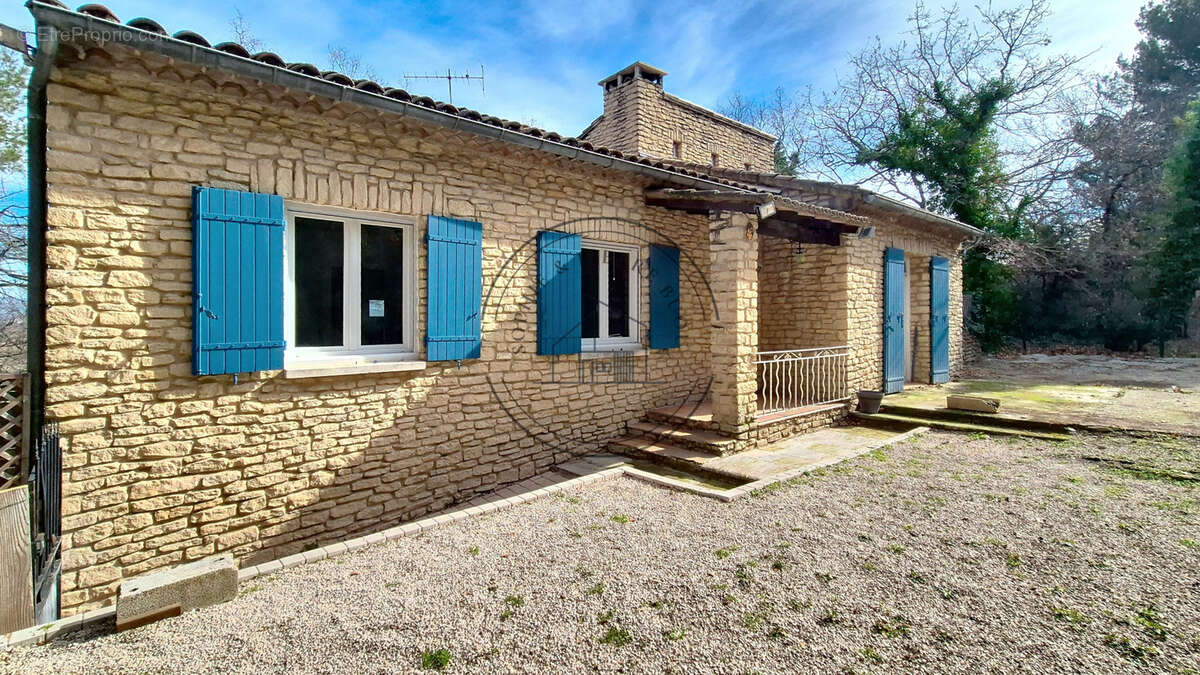 Maison à MAUBEC