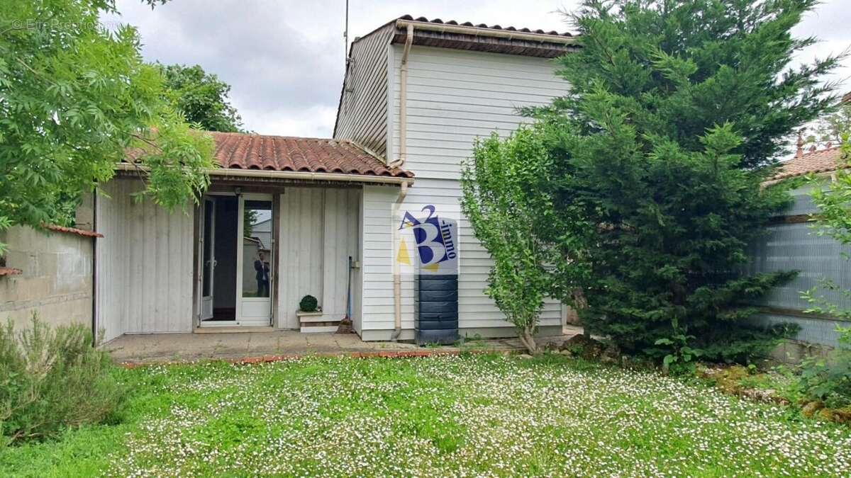 Maison à TOUVRE