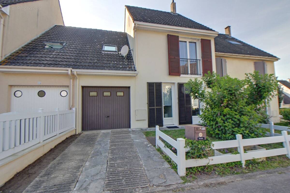 Maison à MANTES-LA-VILLE