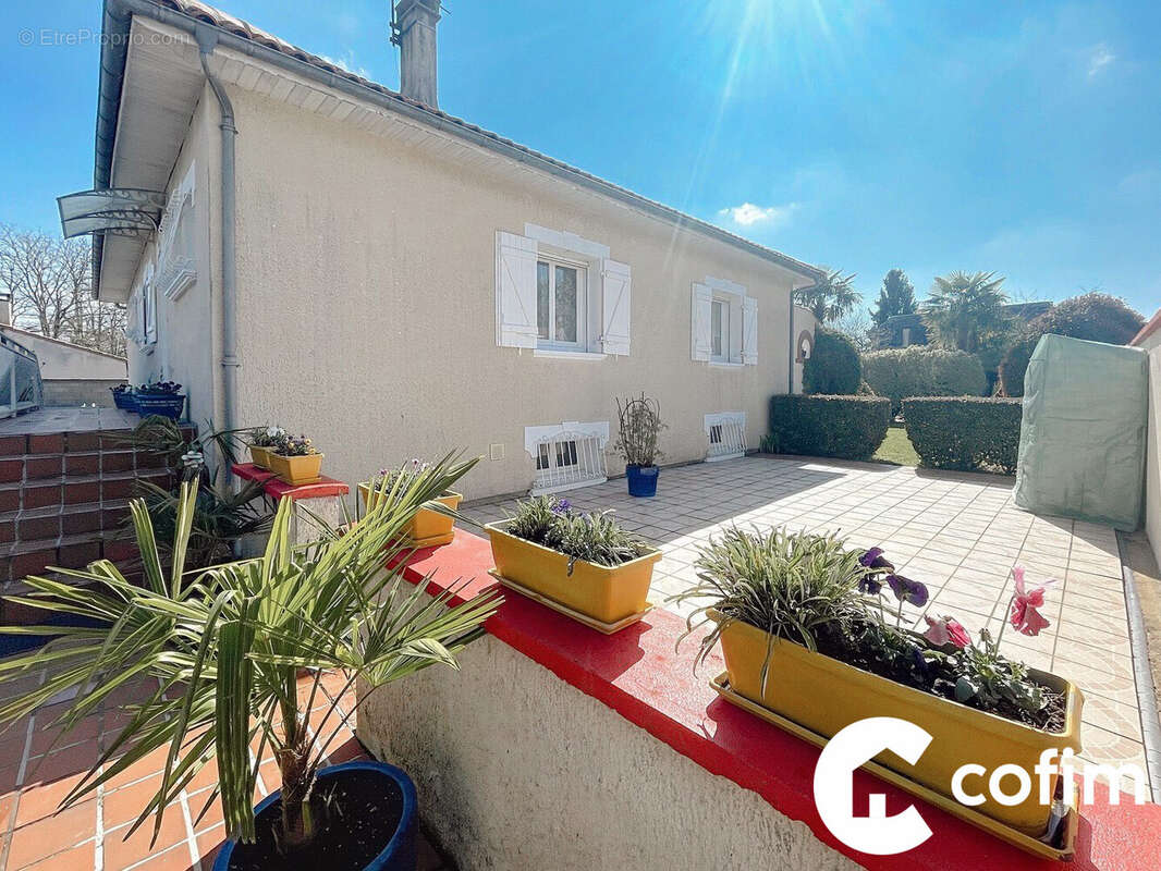 Façade OUEST avec terrasse  - Maison à BORDERES-SUR-L&#039;ECHEZ