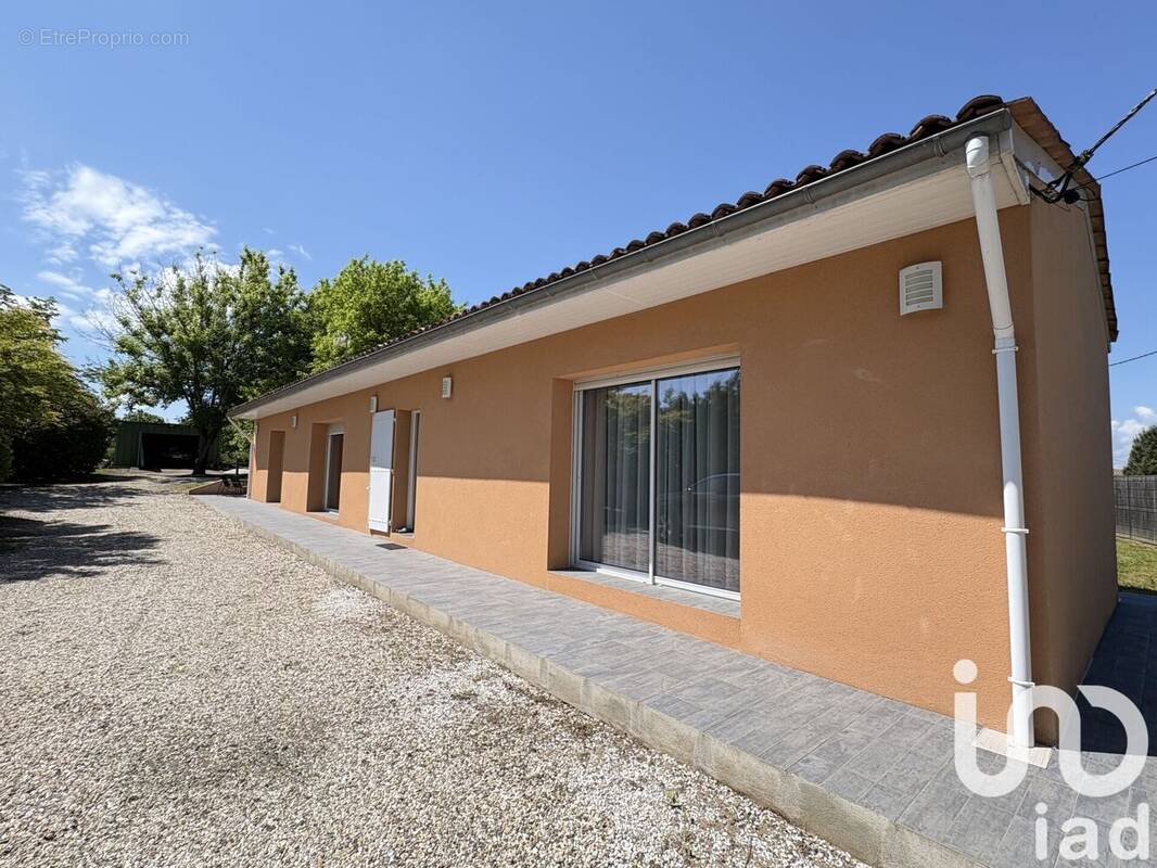 Photo 1 - Maison à AMBARES-ET-LAGRAVE