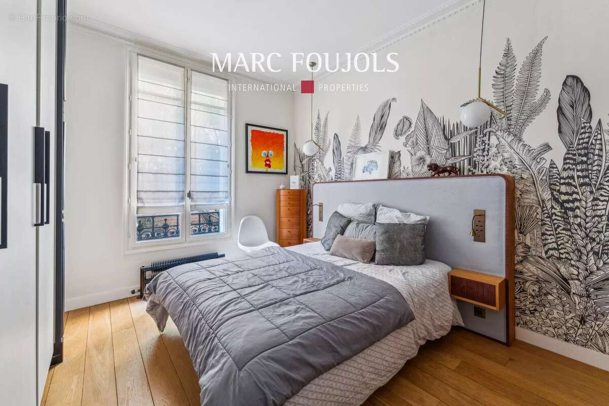 Appartement à PARIS-8E