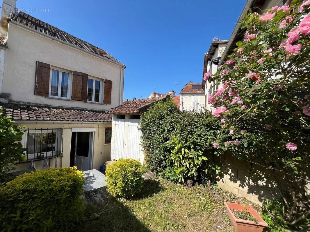 Maison à LIZY-SUR-OURCQ