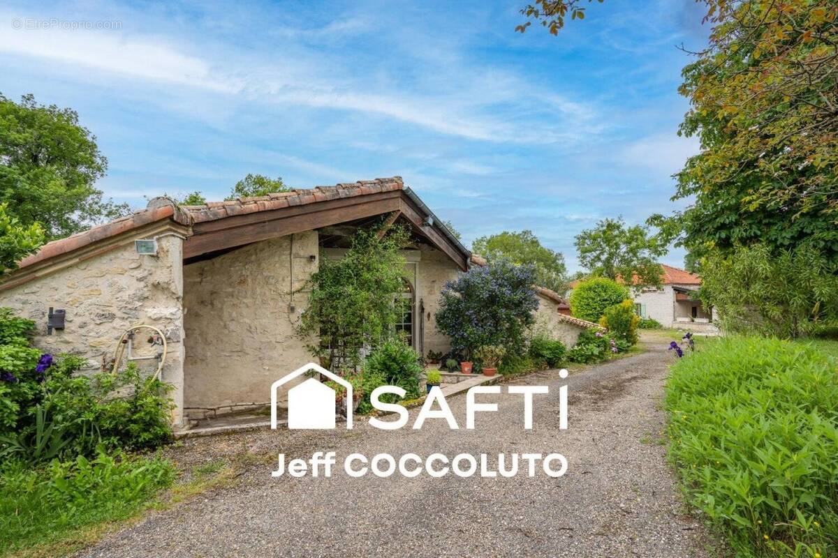 Photo 1 - Maison à MONTAIGU-DE-QUERCY