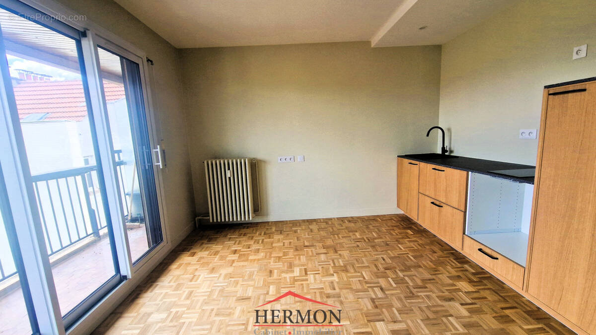 Appartement à ASNIERES-SUR-SEINE