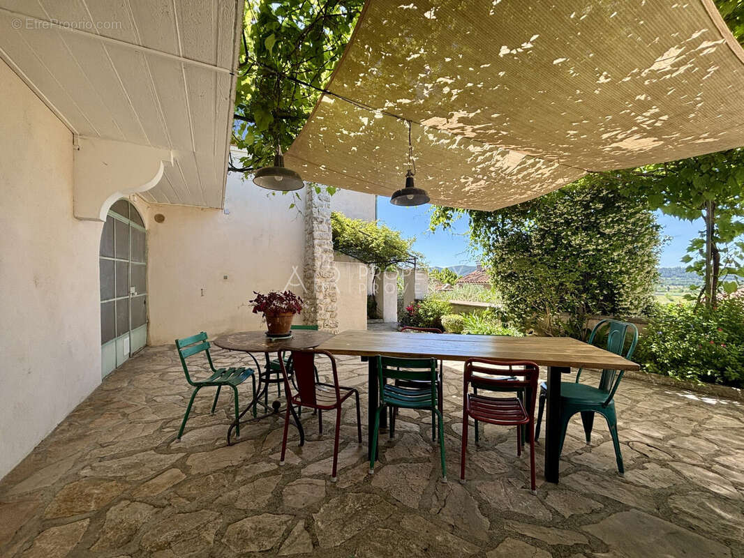 Maison à CADENET