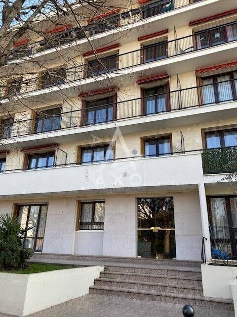 Appartement à SAINT-MAUR-DES-FOSSES
