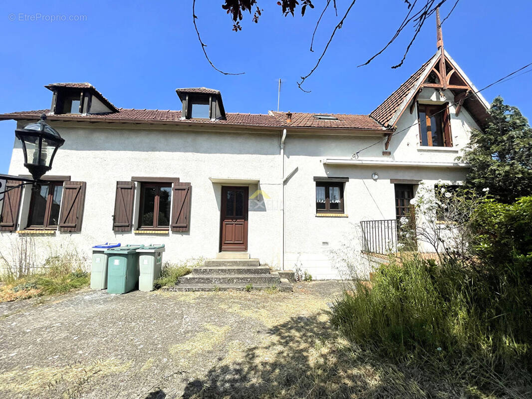 Maison à ROSNY-SUR-SEINE
