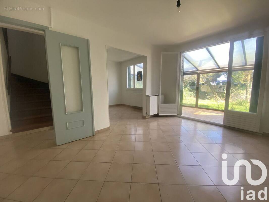 Photo 1 - Maison à MORANGIS