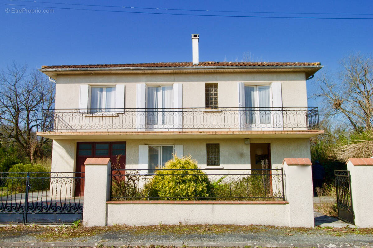 Maison à BIAS