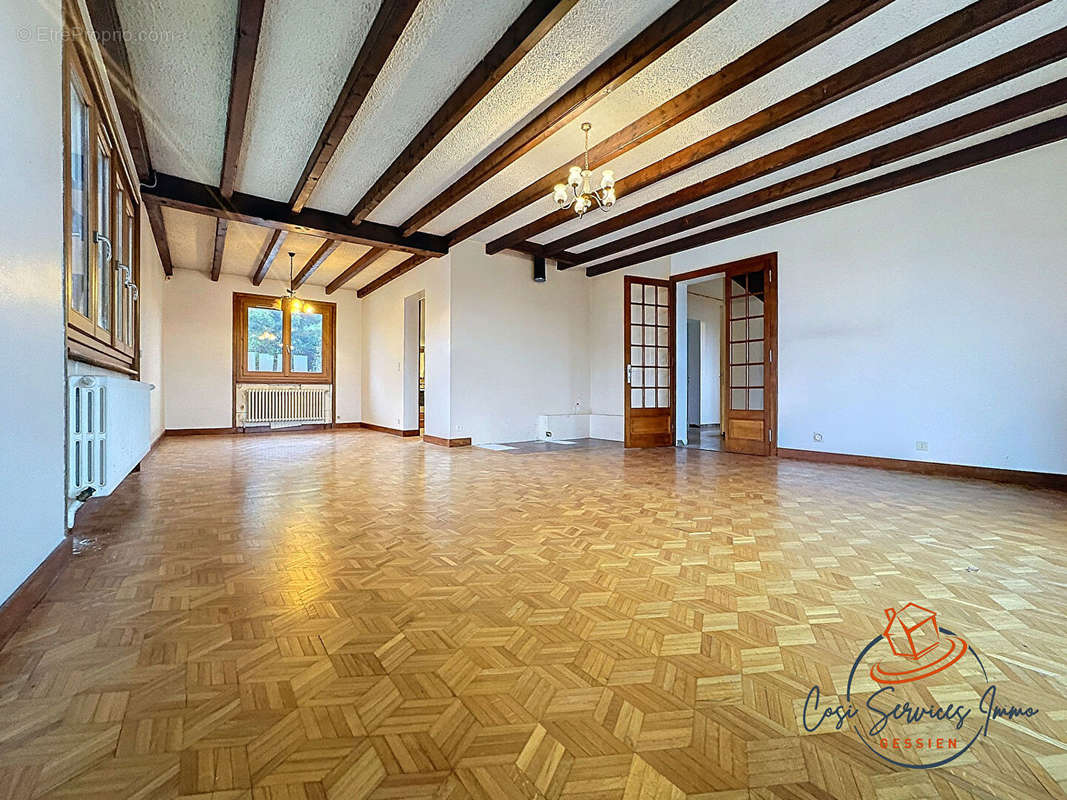 Maison à ECHENEVEX