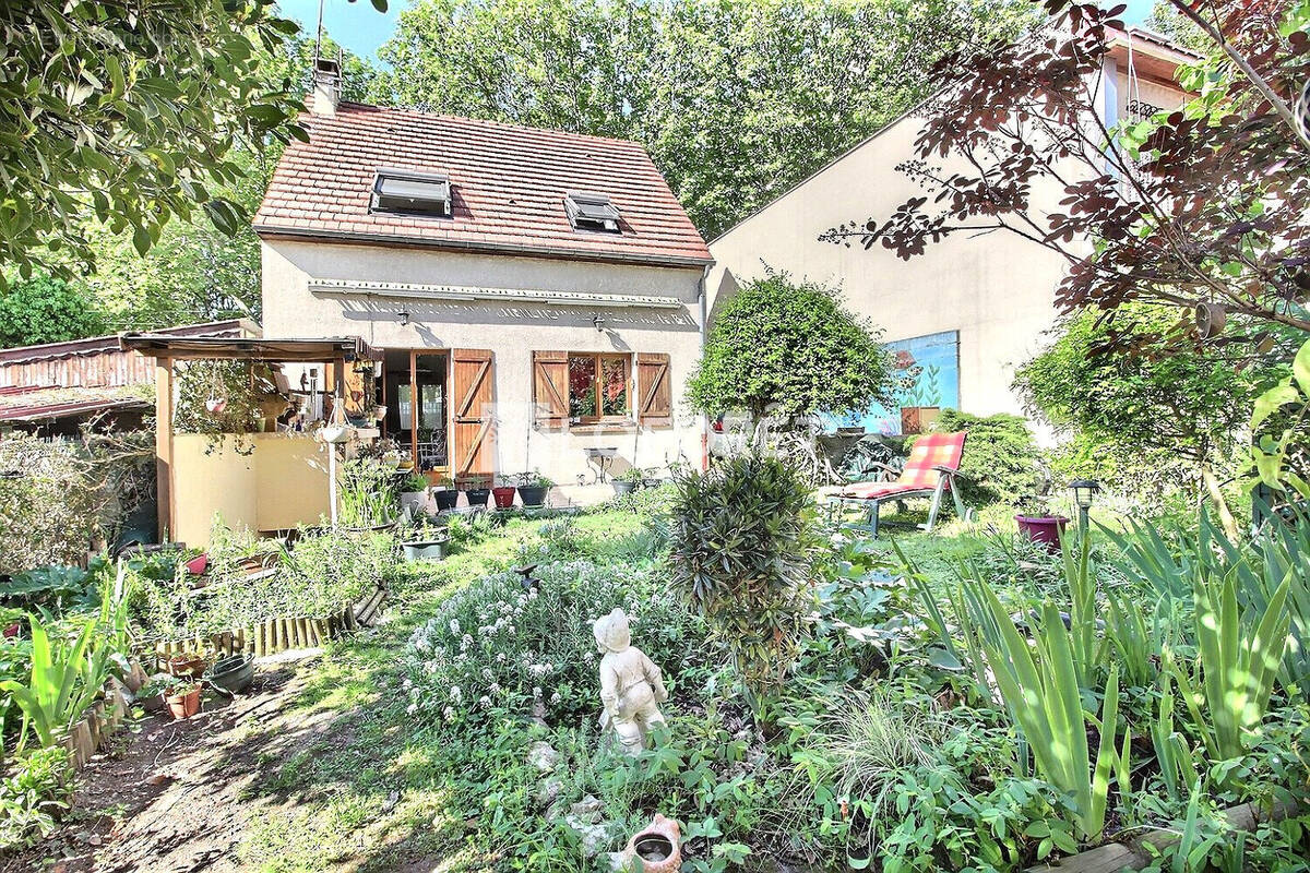 Maison à VILLENEUVE-LA-GARENNE