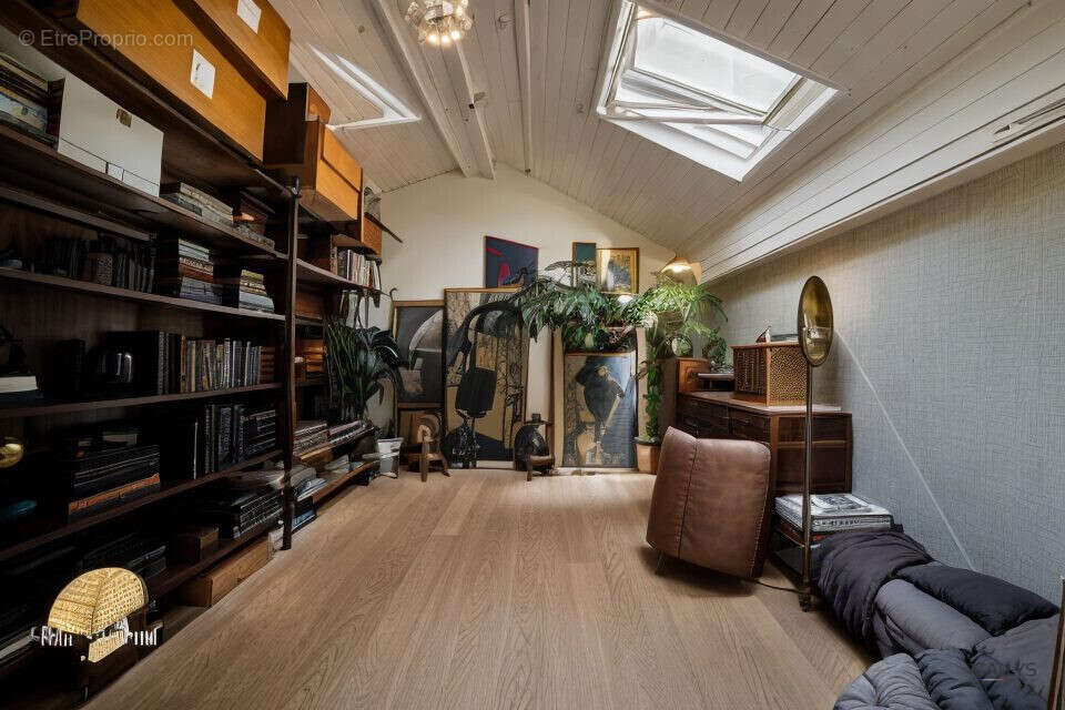 Appartement à CHATEL-SAINT-GERMAIN