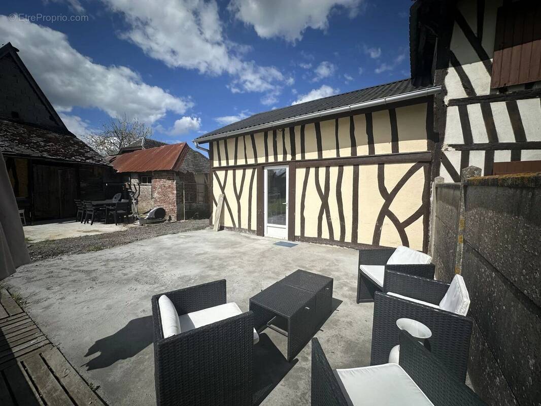 Maison à EPAIGNES