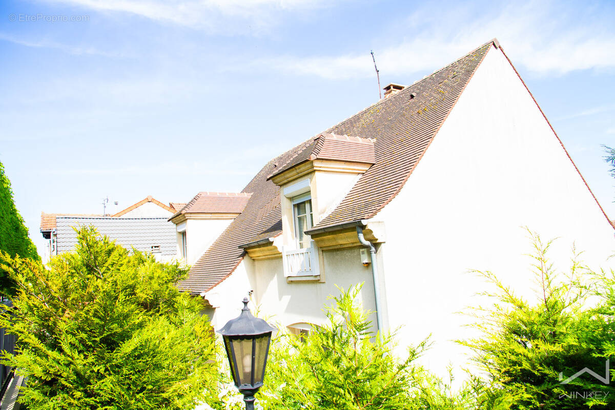 Maison à THIAIS