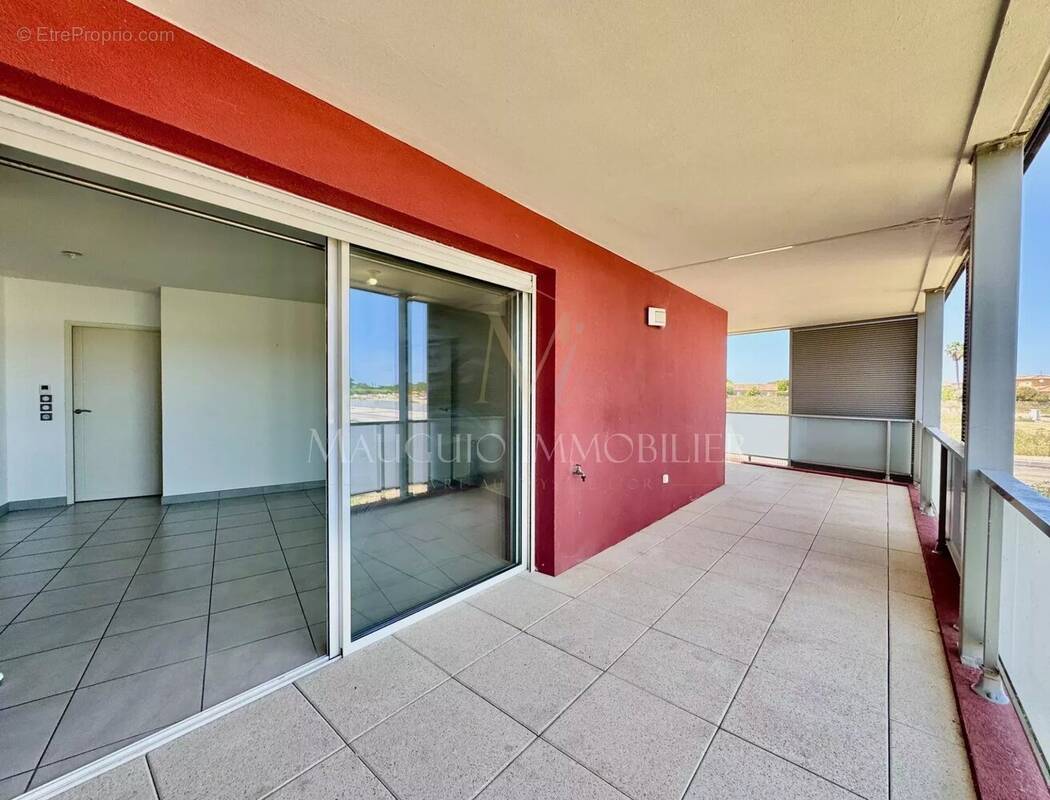 Appartement à MAUGUIO