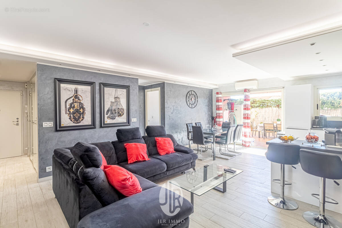 Appartement à ROQUEBRUNE-CAP-MARTIN
