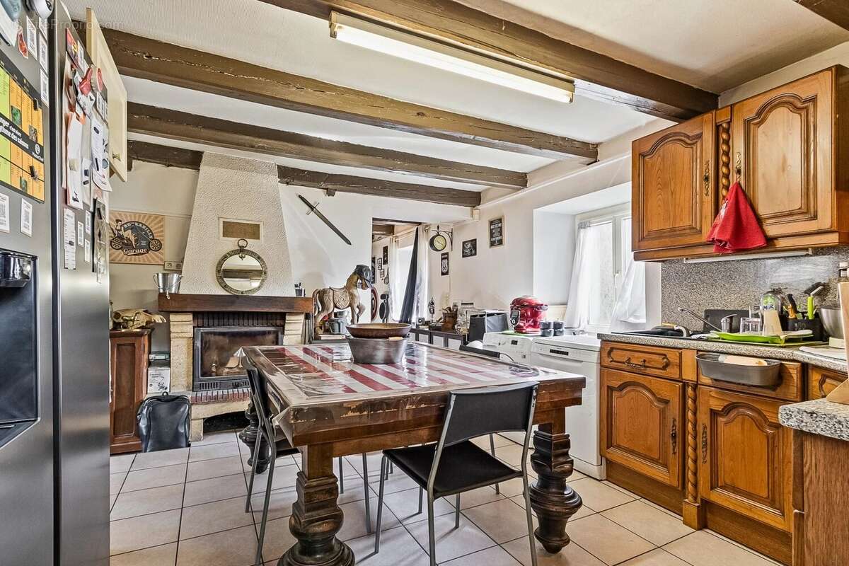 Maison à SAINT-NIZIER-D&#039;AZERGUES