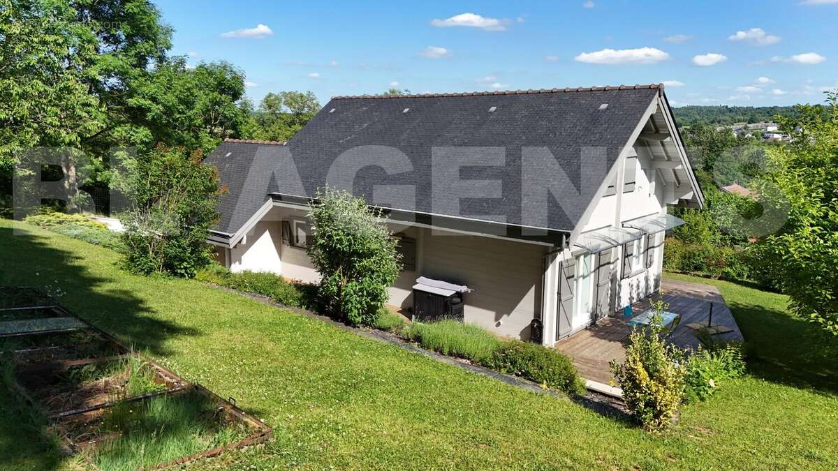 DJI_20250530165105_0200_D - Maison à VRIGNE-AUX-BOIS