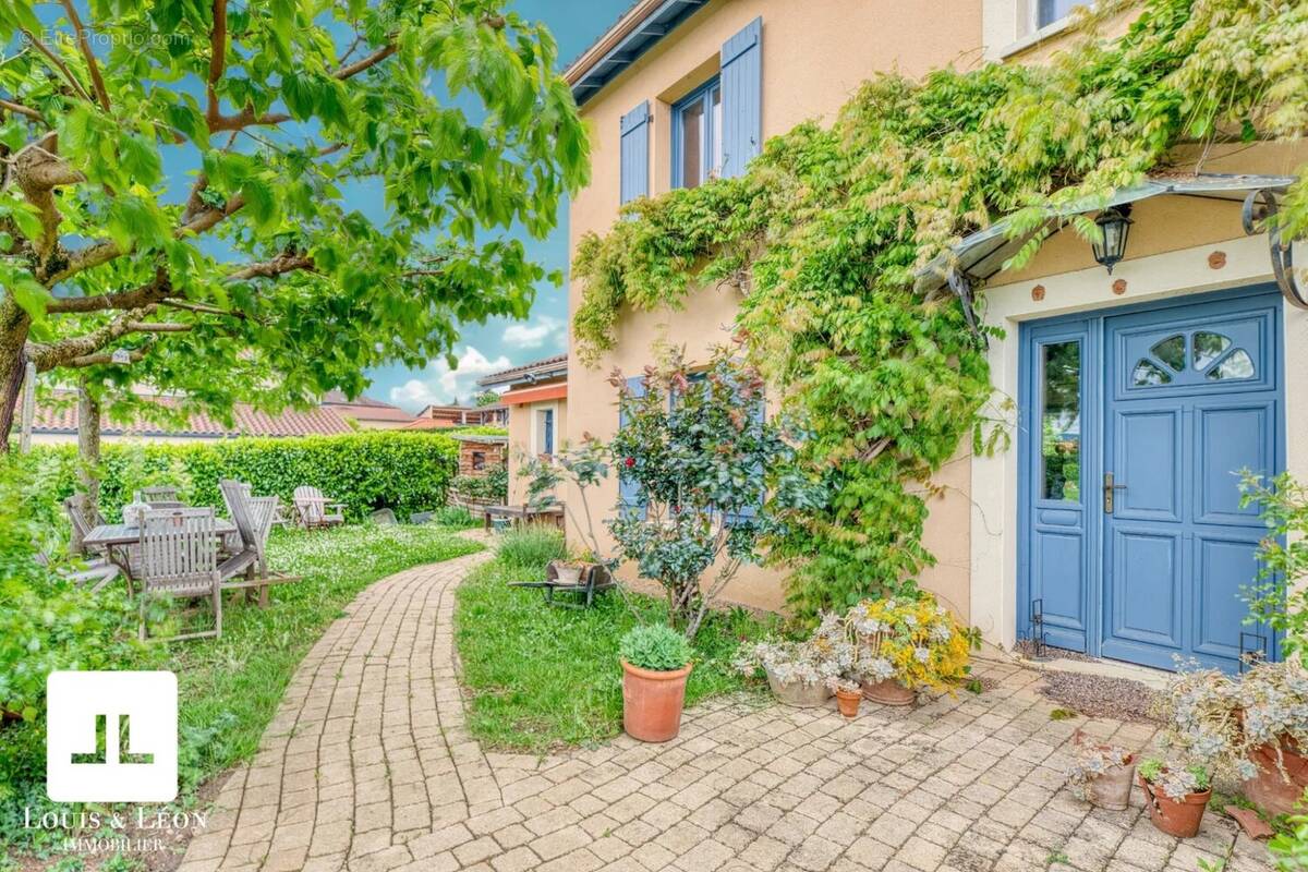 Maison à MORANCE