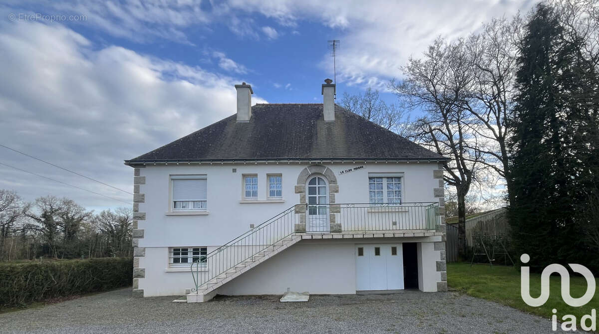 Photo 2 - Maison à BAINS-SUR-OUST