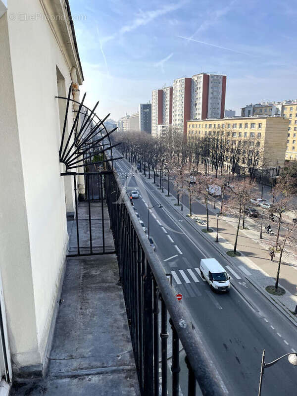 Appartement à PARIS-19E