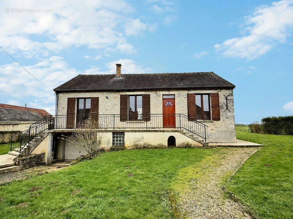 Maison à SOISY-BOUY