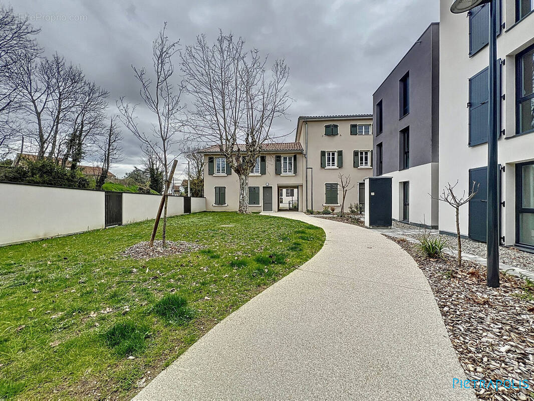 Appartement à JONAGE