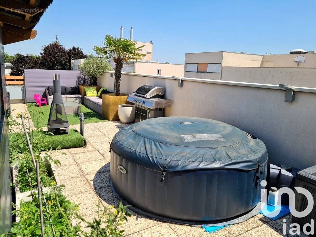 Photo 1 - Appartement à SAVIGNY-LE-TEMPLE