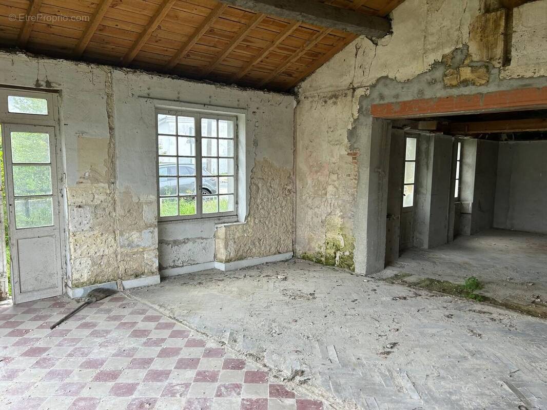 Maison à BLANQUEFORT