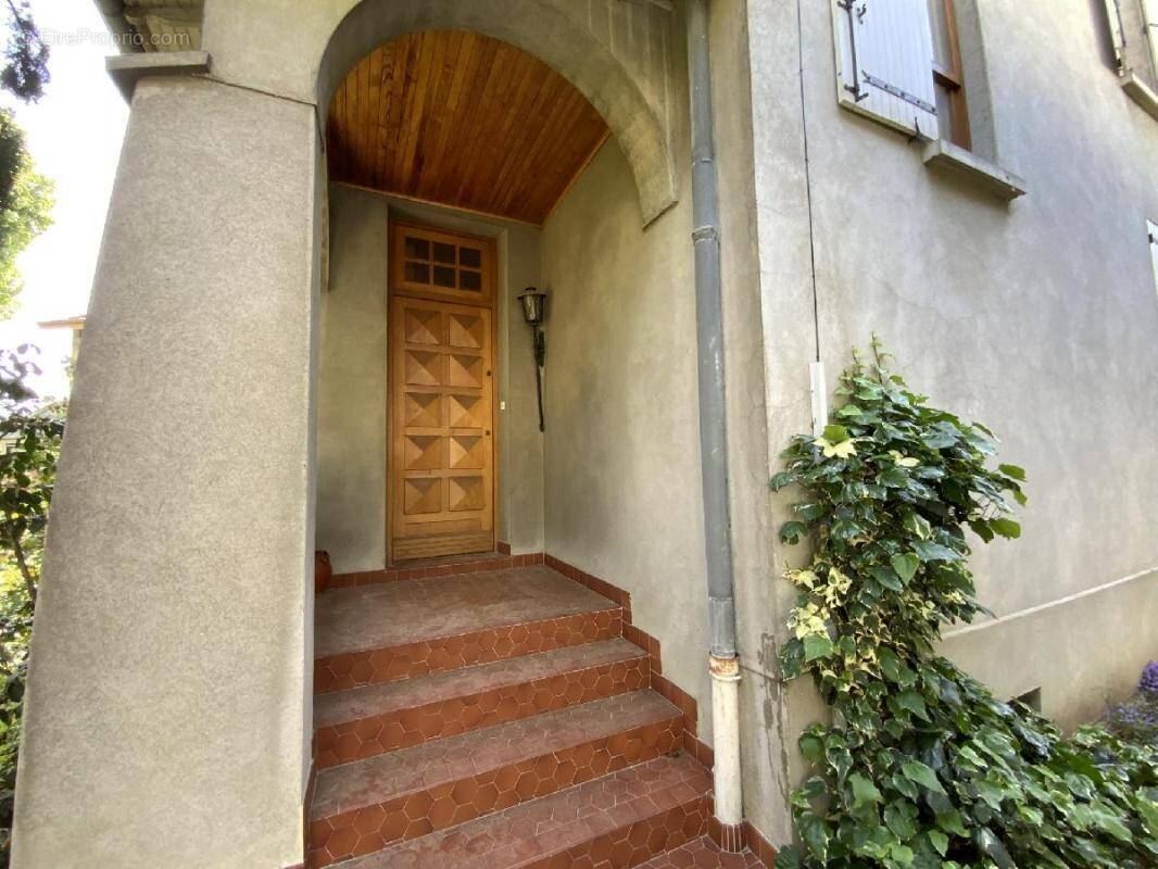 Maison à GUILHERAND-GRANGES