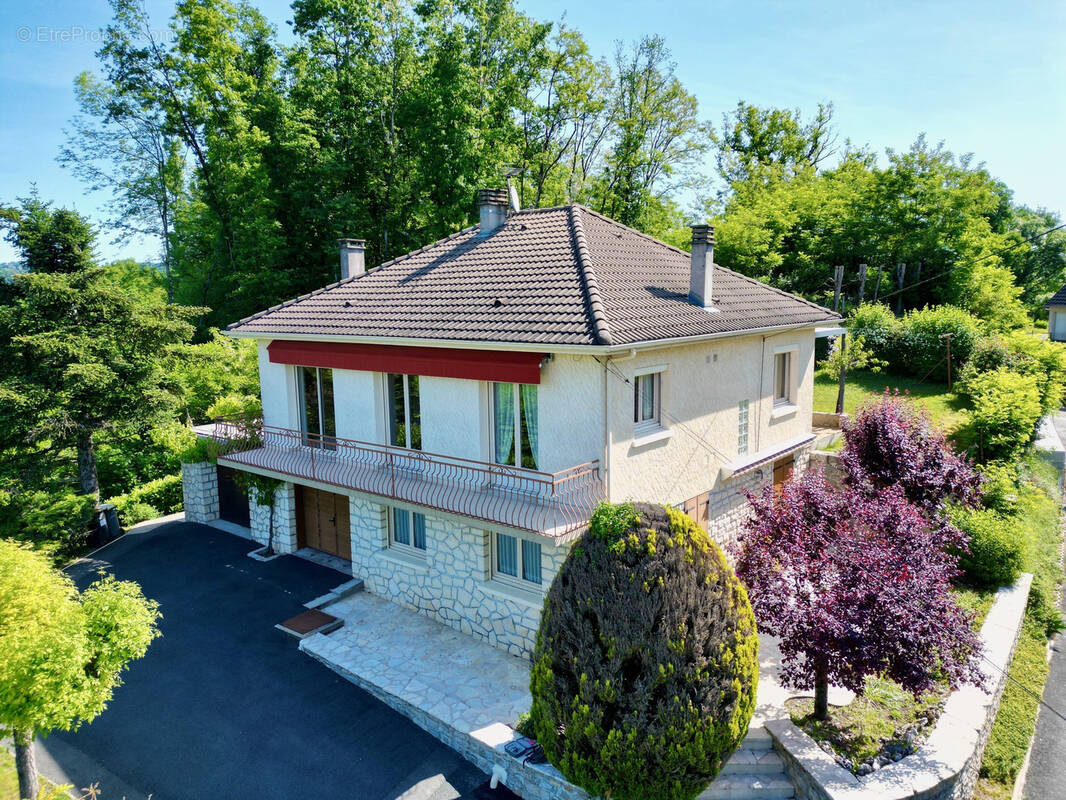Maison à DAMPNIAT