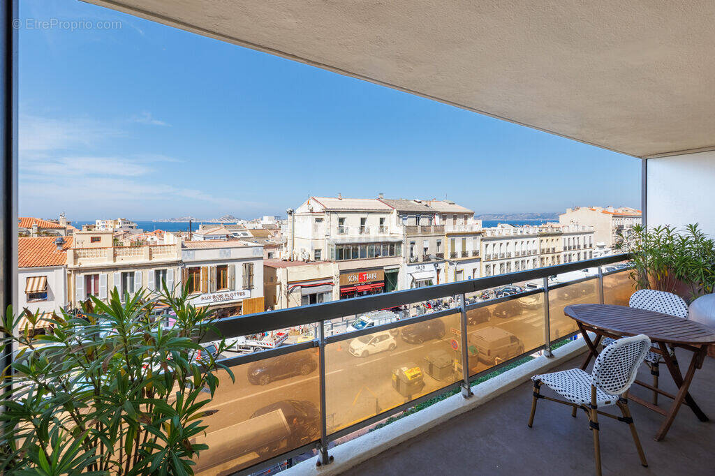 Appartement à MARSEILLE-7E