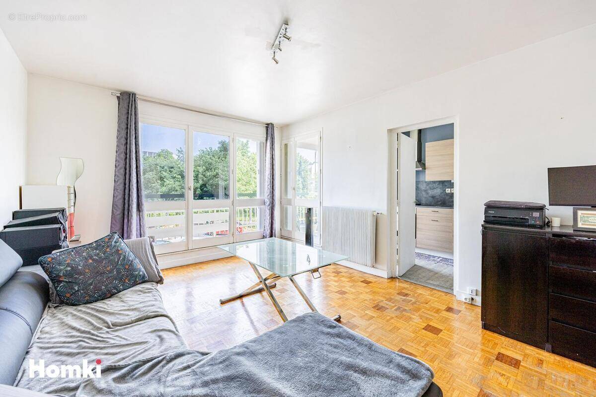Appartement à LE PLESSIS-ROBINSON