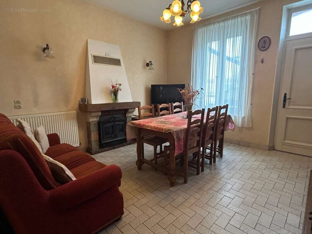 Maison à DORMANS
