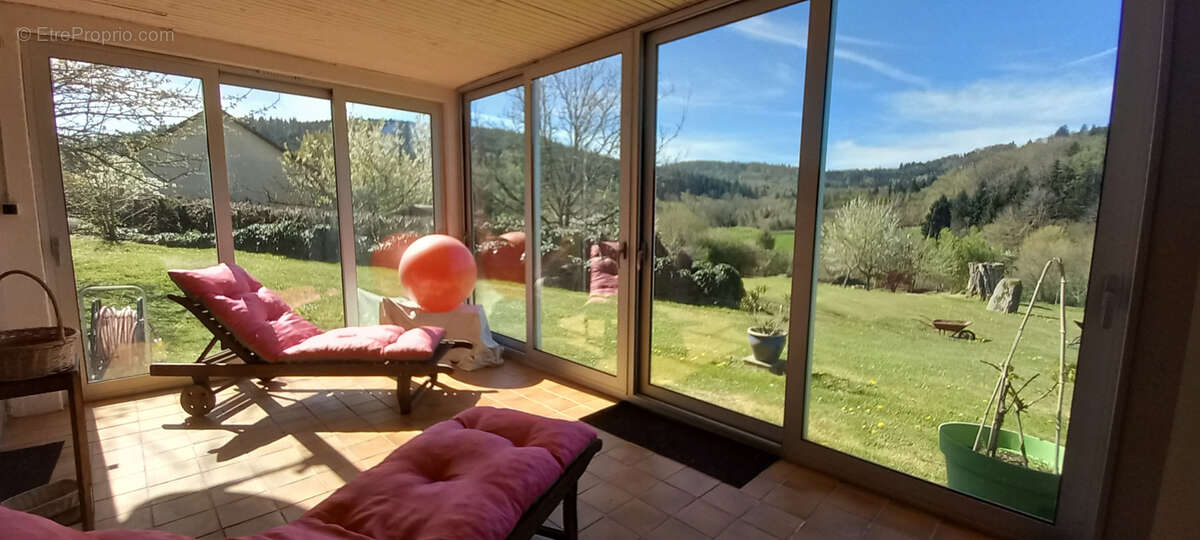 Maison à SAINTE-FEYRE