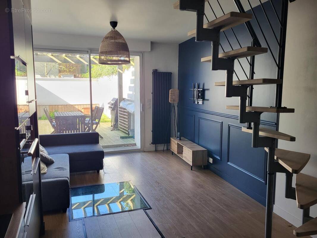 Photo 1 - Maison à CASTRES-GIRONDE