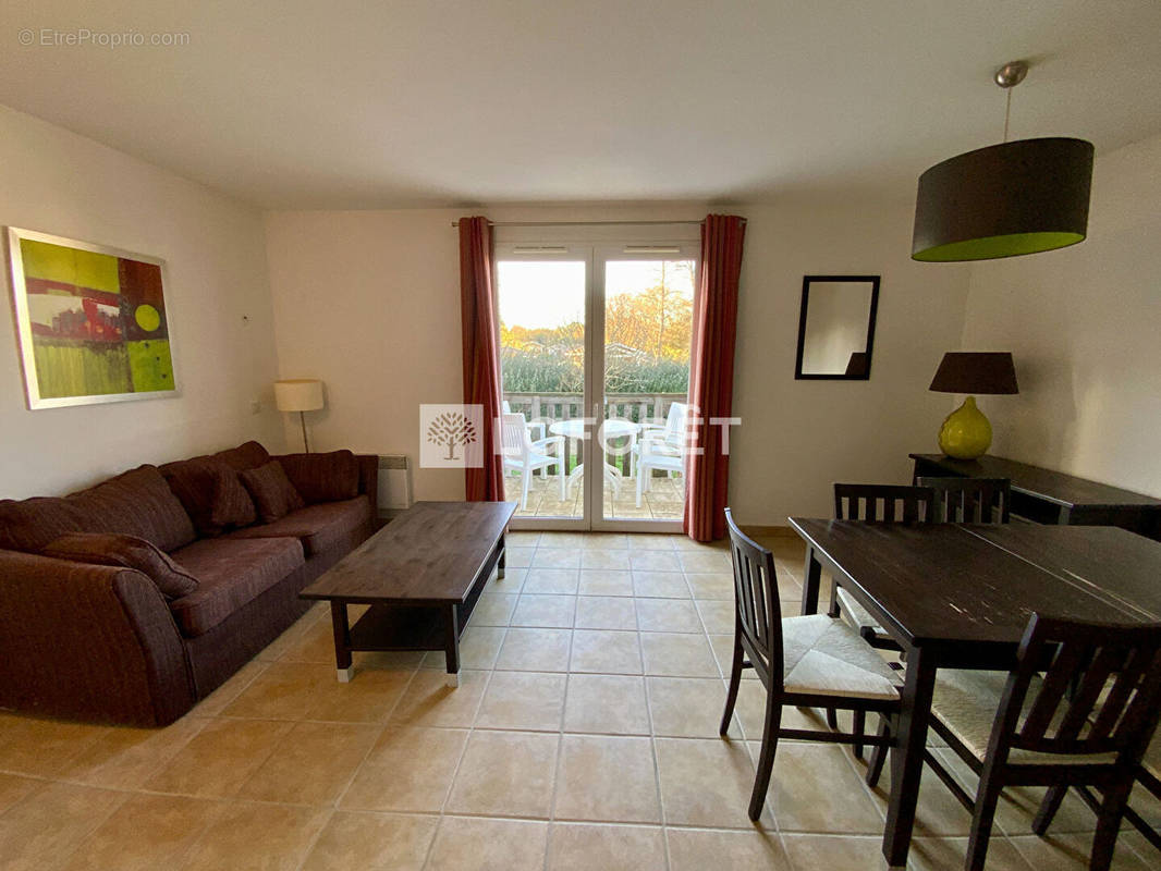 Appartement à BARBASTE