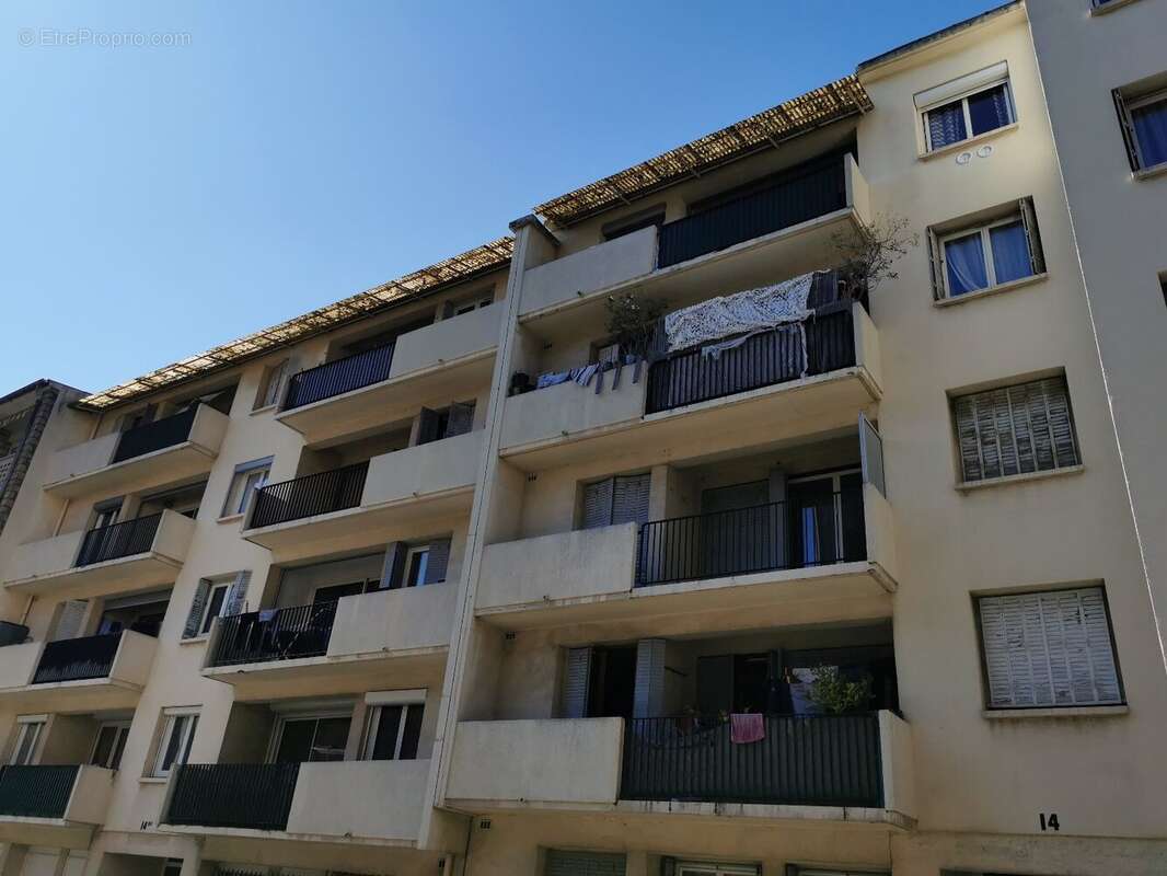 Appartement à BEZIERS
