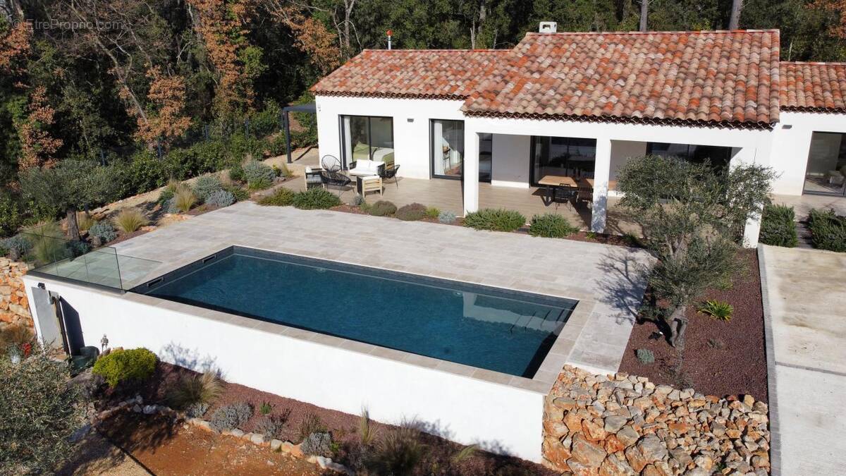 Maison à LORGUES