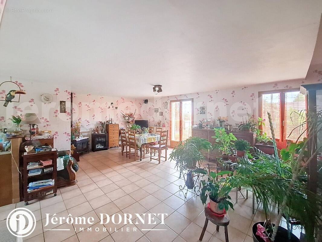 rous_00004 - Maison à BRETEUIL